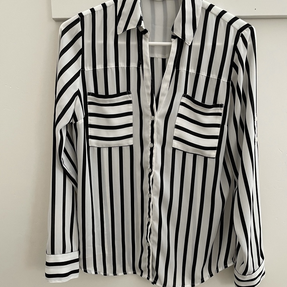 Women’s Express Black and White Striped button down blouse size Small
